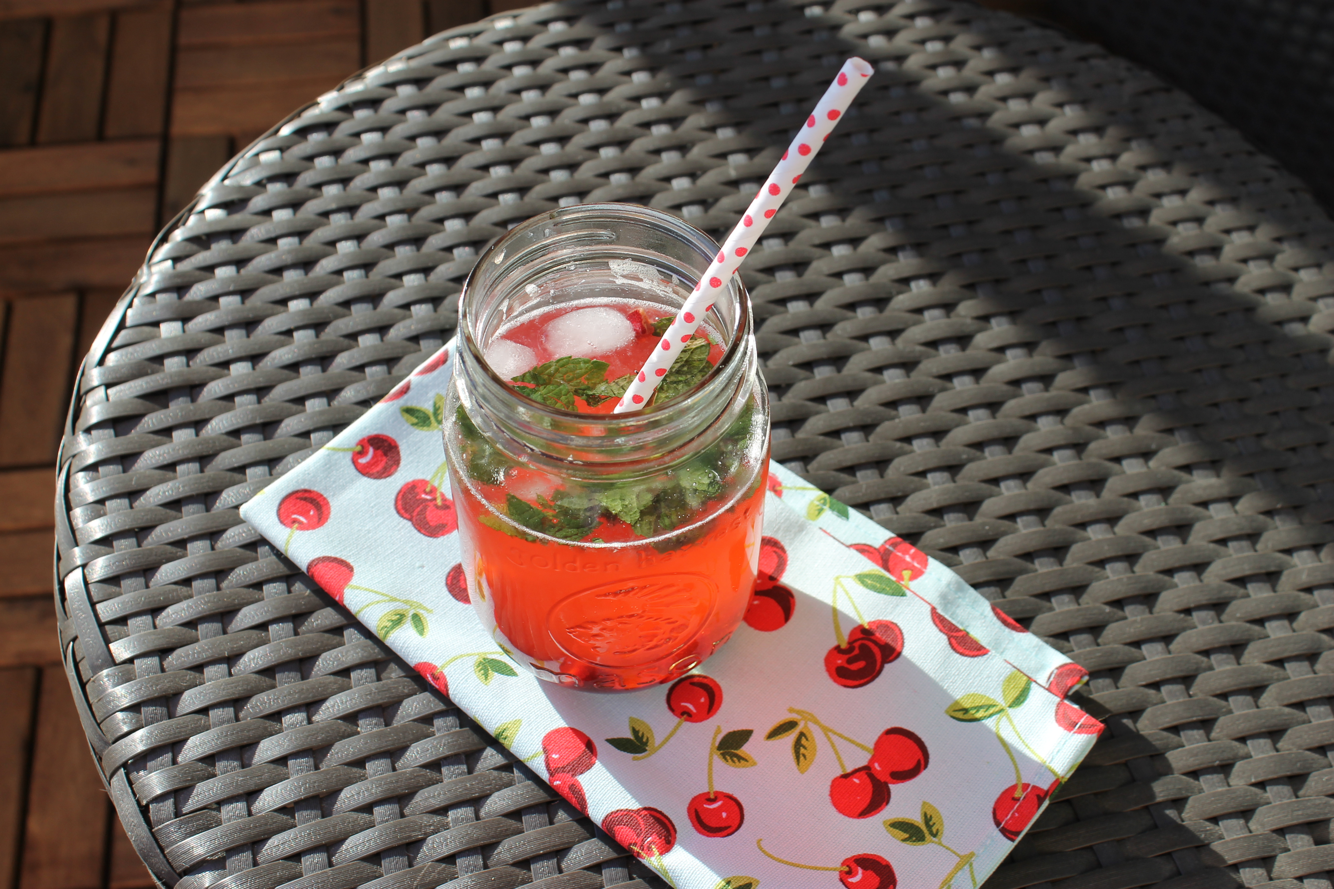 Fresh Cherry Mojito